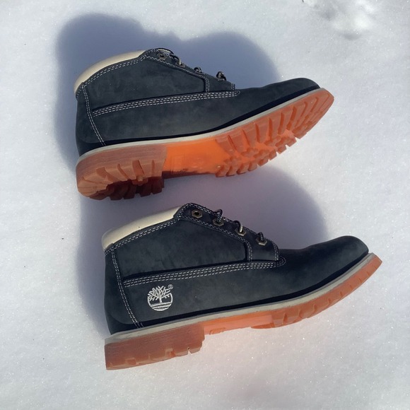 Timberland Lace Up Ankle Boots Navy Suede Beige Collar Gum Sole Women 9.5 - Picture 11 of 11